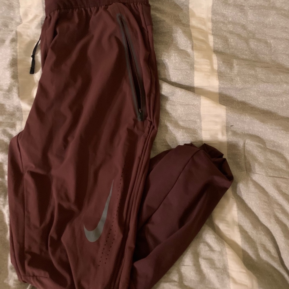 NIKE BROWN JOGGERS🤎 FREE SHIPPING